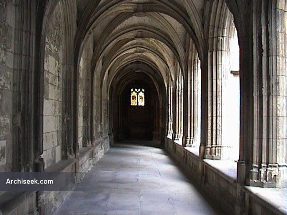 cathedral_cloister_lge