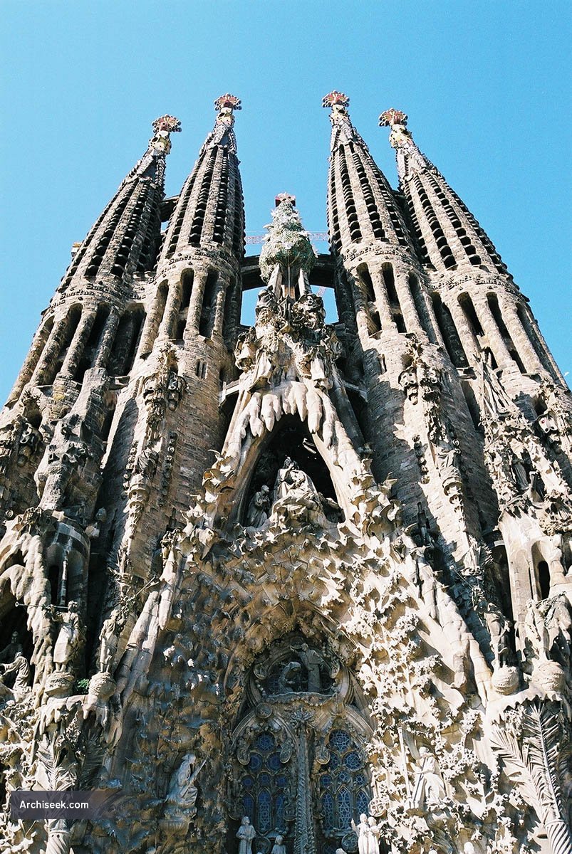 sagrada_familia_lge